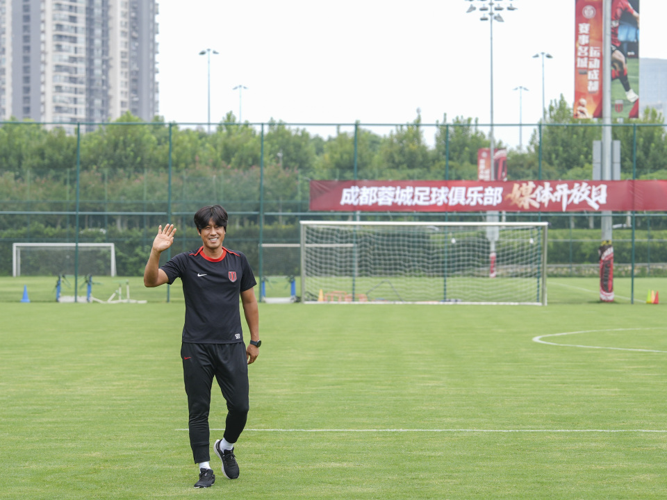 img, 右三, com