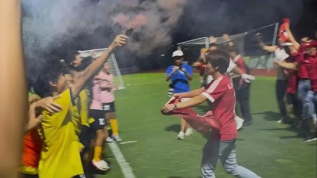 广州足球俱, 多万的租赁, 这个词可能 广州足球俱, 多万的租赁, 这个词可能