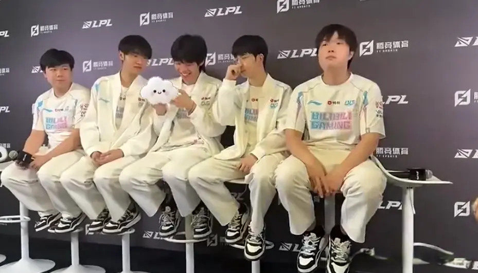 停留在比赛, yid 停留在比赛, yid